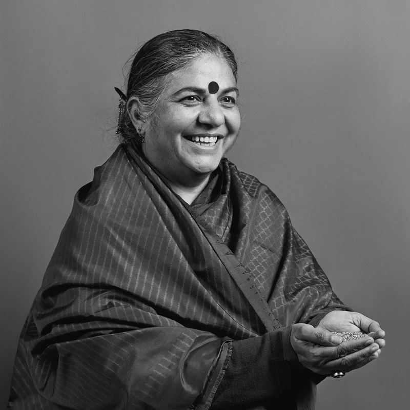 Photographie en noir et blanc de Vandana Shiva